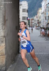 Der 27. Sterzinger Stadtlauf bestätigt sich mit zahlreichen Teilnehmern als „highlight“ der Südtiroler Stadt- und Dorfläufe